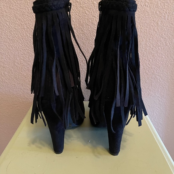 Suede Fringe Boots - Picture 4 of 4